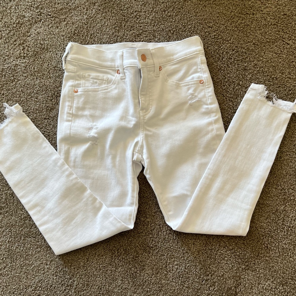 NWOT Express Raw Hem Skinny Mid Rise Jeans - 2 short